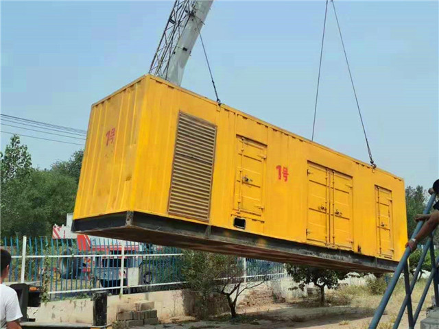 烟台300KW柴油发电机组油耗是多少?